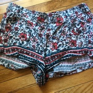 Patterned shorts
